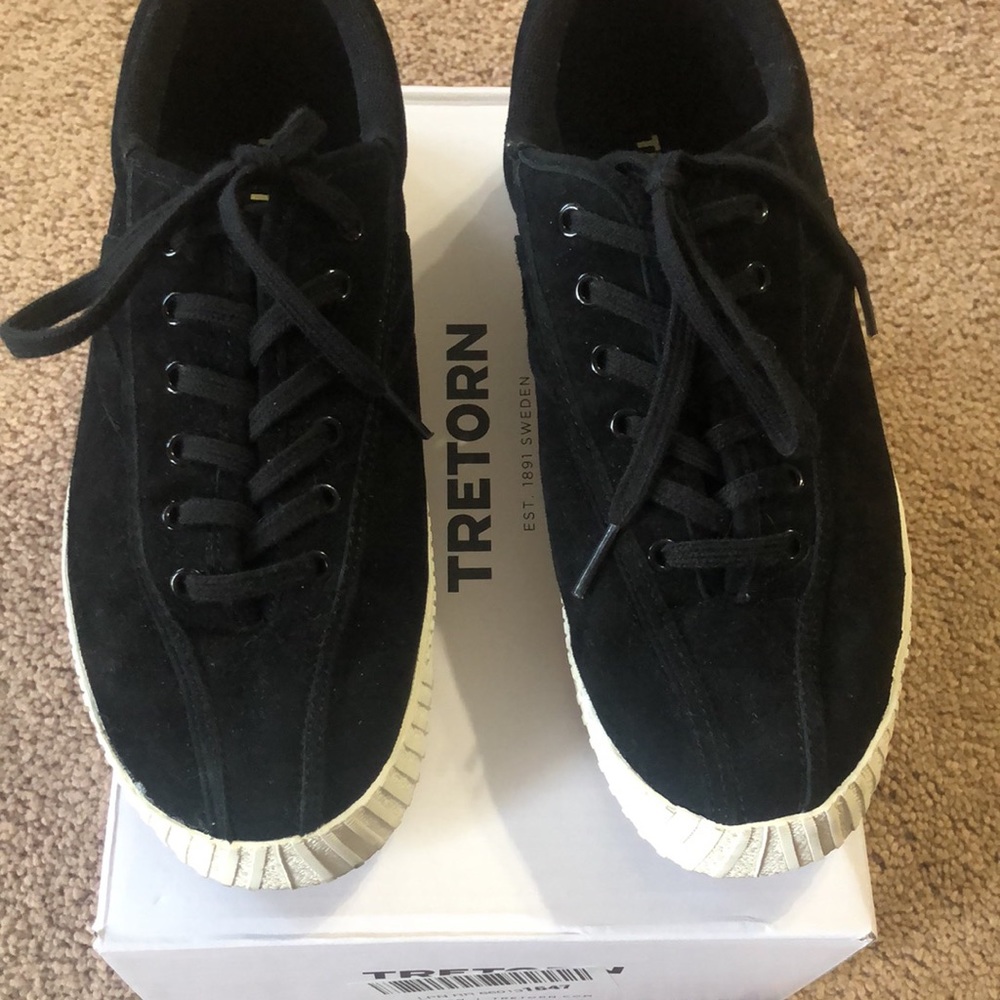 Tretorn black suede platform sneakers EUC size 8
